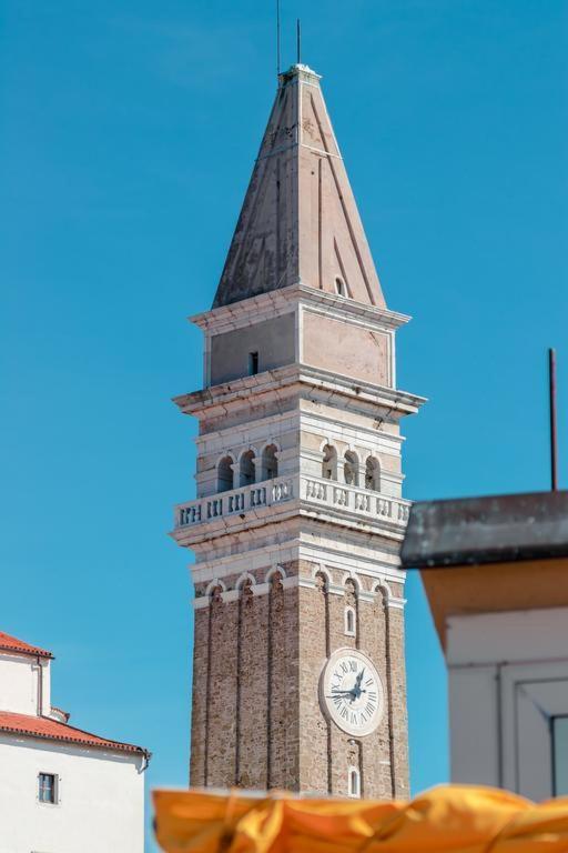 Apartments Artemus Music Pirano Esterno foto