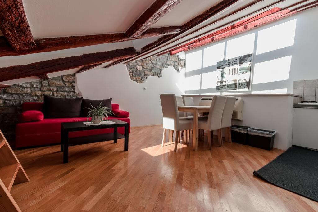 Apartments Artemus Music Pirano Esterno foto