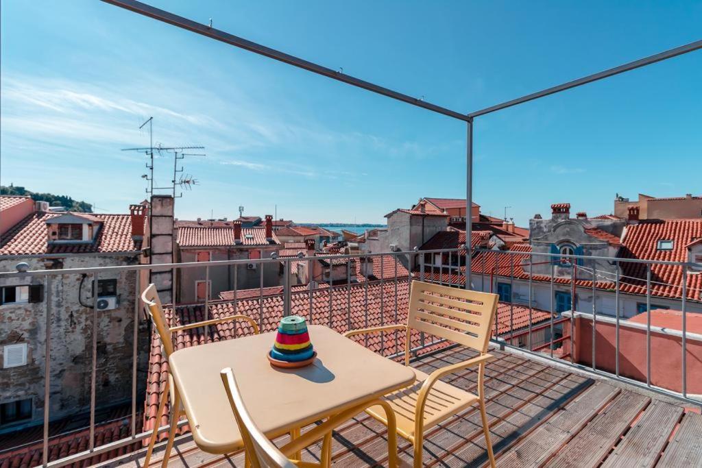 Apartments Artemus Music Pirano Esterno foto